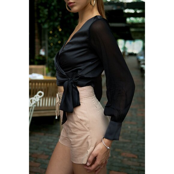 LACCIO SHORTS - Picture 2 of 3